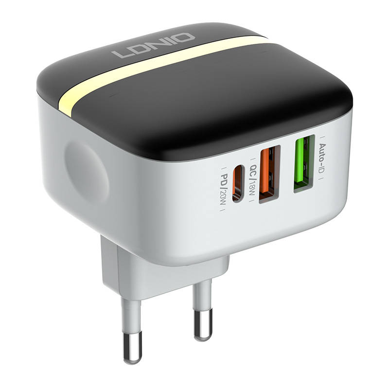 Zidni punjač LDNIO A3513Q 2USB, USB-C 32W + Lightning kabel