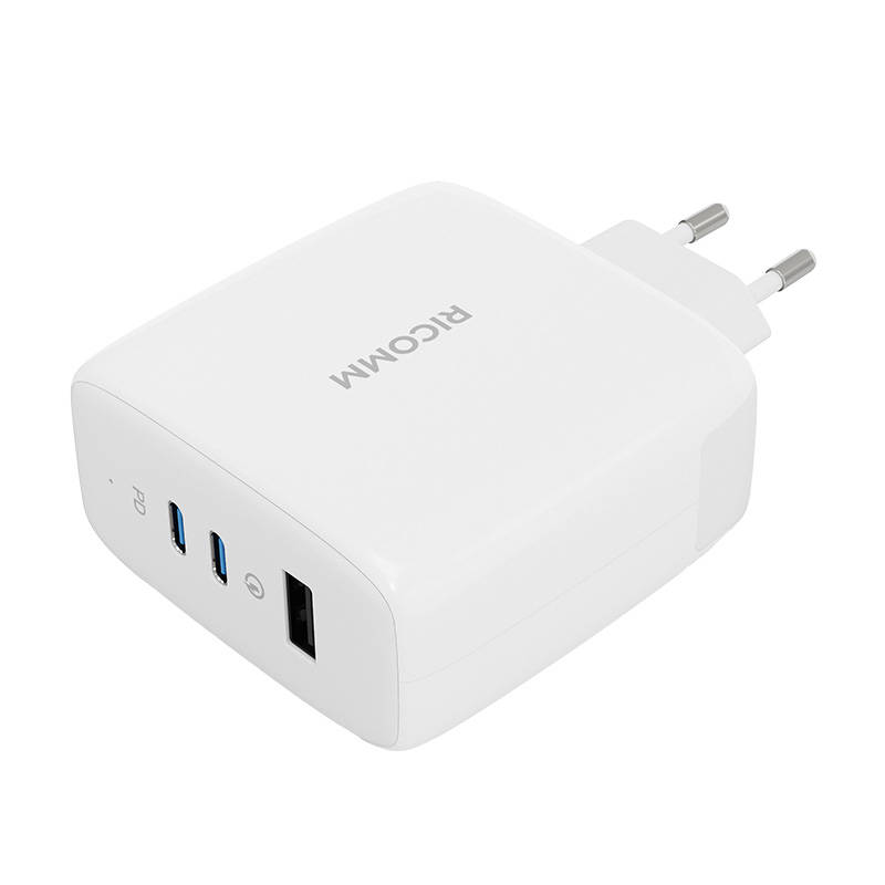 Zidni punjač 120W GaN Ricomm RC1201 EU, 1xUSB-A, 2xUSB-C + 2,1m USB-C kabel